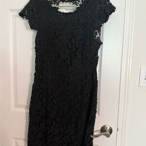 Lulu’s Elegant Black Lace Dress
